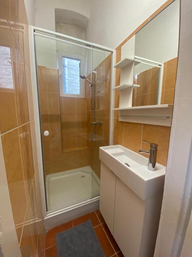 Ac With Free Parking At Acacia St, City Center Boedapest Buitenkant foto
